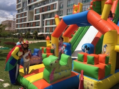 DEV KAYDIRAK MİKİ G : 4,5mt U :7mt Y: 7mt